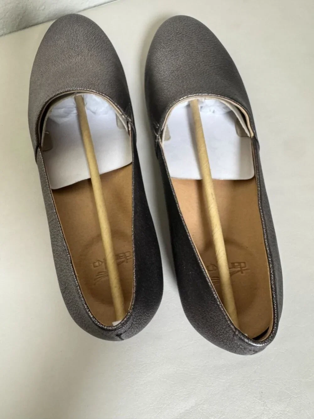 Dansko Womens Gray Metallic Leather Flat Slip-On Loafers Shoes Size 12 EU 42